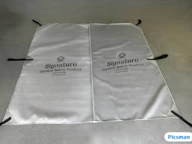 Signature SafeRide Blanket